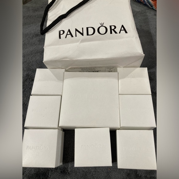 PANDORA EMPTY BOXES - Picture 2 of 9